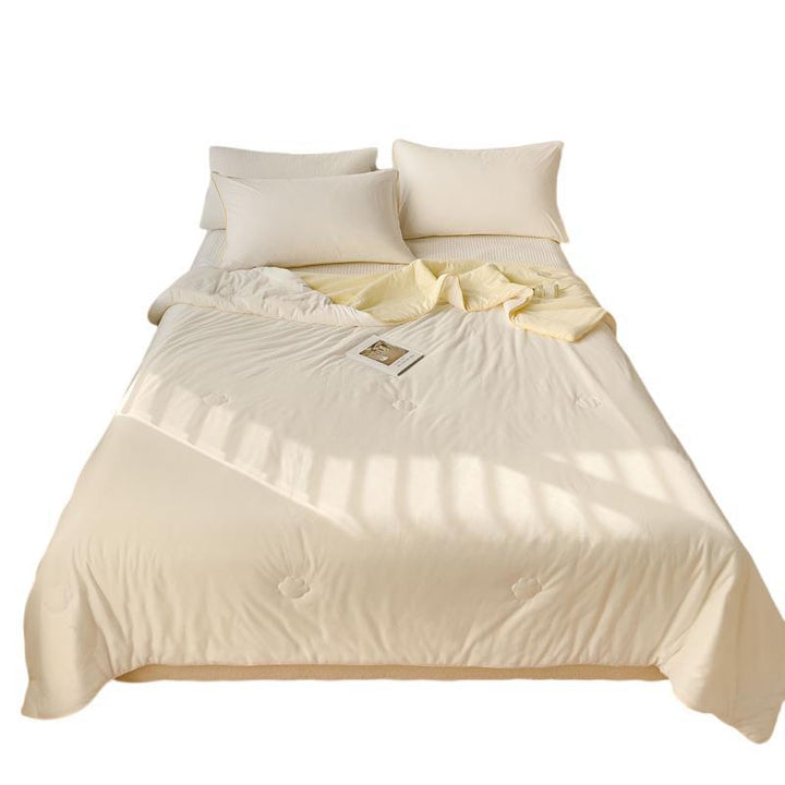 Women's high-quality duvet with a velvety surface and elegant quilting Stornfield