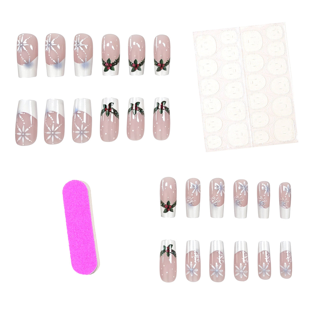 Christmas-Themed Artistic Nail Enhancements Stornfield