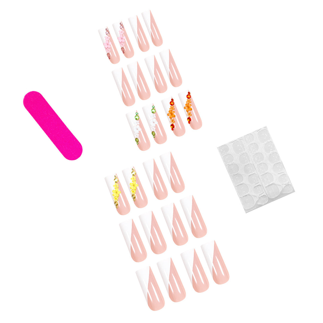Elegant and creative artificial nails Stornfield