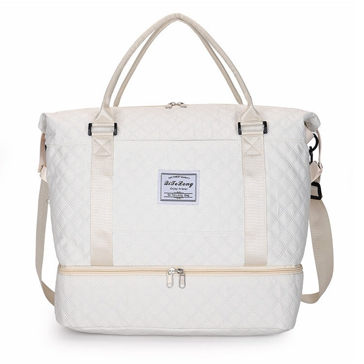 Quilted Multi-Compartment Travel Bag