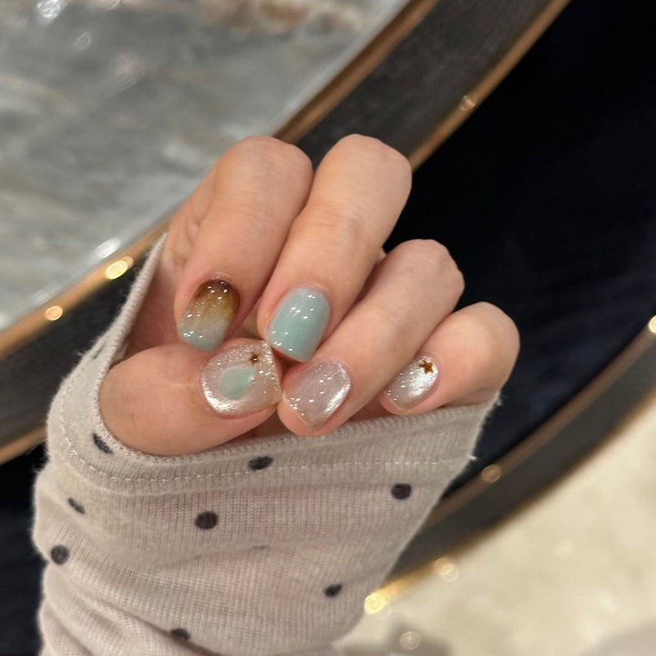 Artificial nail tips with gloss finish Stornfield