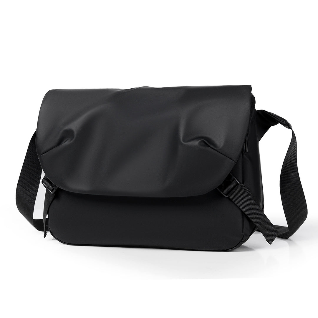Water-Resistant Messenger Bag Stornfield