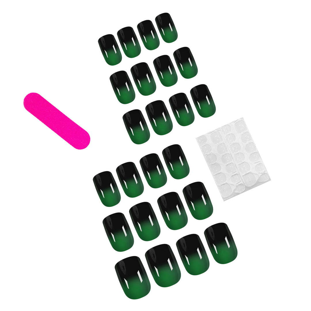 Artistically designed nail tips Stornfield