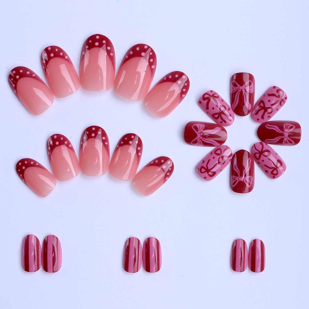 Artificial Nails with Elegant Design Stornfield