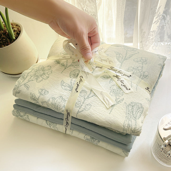 Decorative Floral Print Blanket
