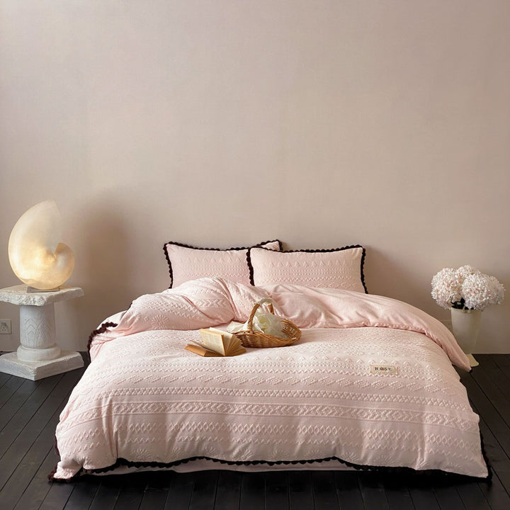 Textured Jacquard Cotton Duvet Cover Set with Pom-Pom Scalloped Edge