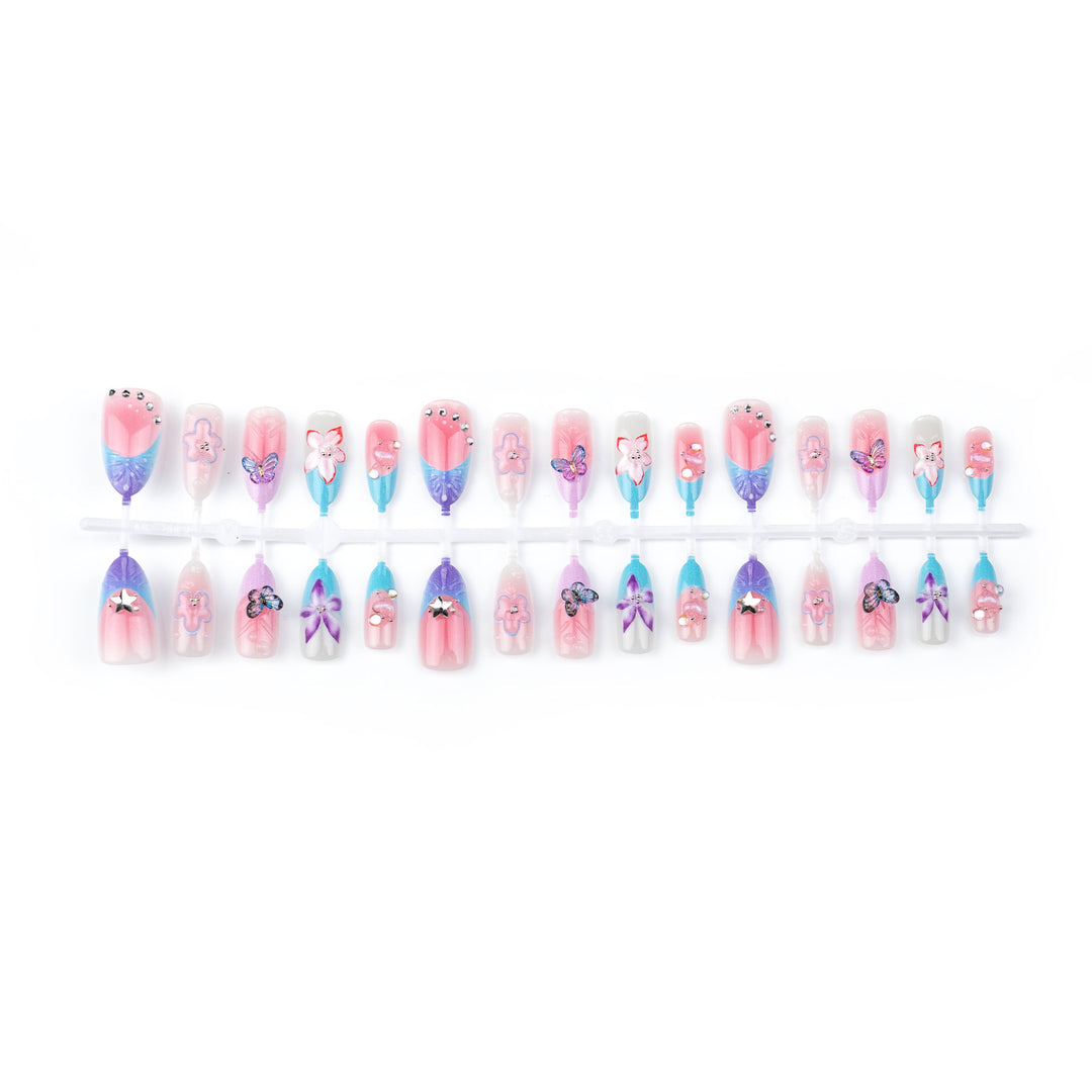 Artificial nail tips with delicate floral patterns Stornfield