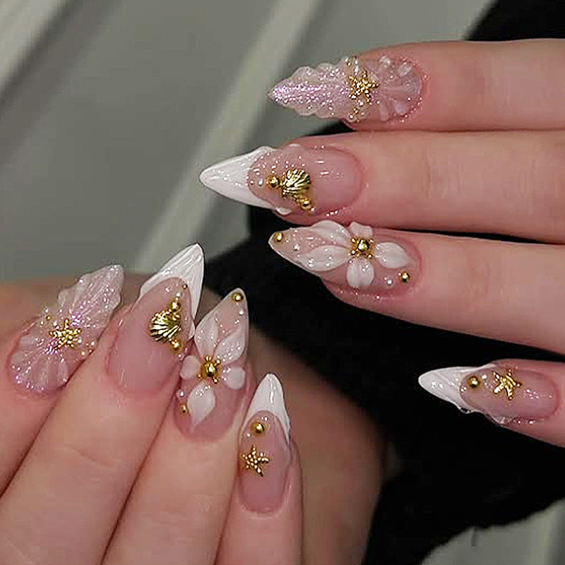 Creative Nail Art Set with Floral and Elegant Accents Stornfield