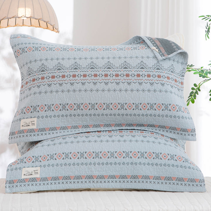 Women's pillowcase with modern checkered pattern Stornfield