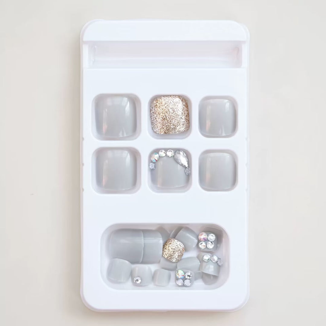 Premium Glittering Toe Nail Art Stornfield