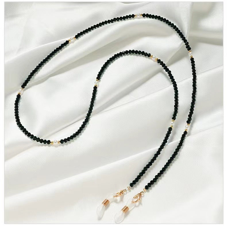 Elegant Beaded Eyewear Chain Stornfield