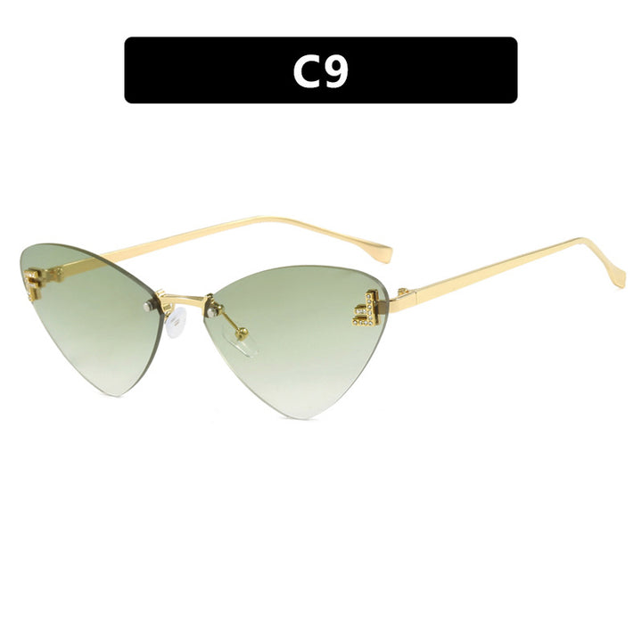 Women's extravagant Cat-Eye sunglasses with sparkling details Stornfield