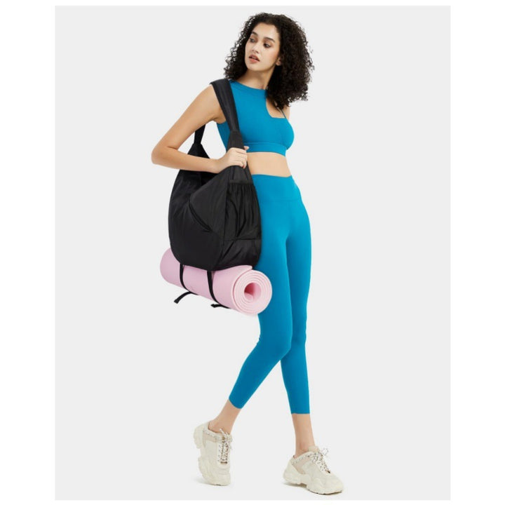 Integrated water bottle carrying bag Stornfield