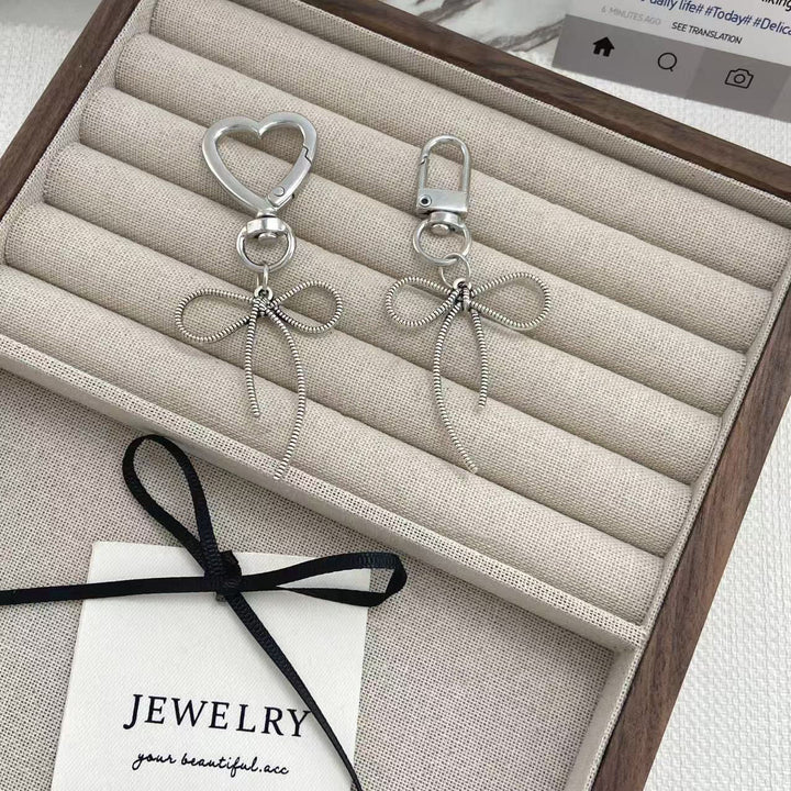 Elegant Bow-Shaped Keychain Stornfield 1787102672