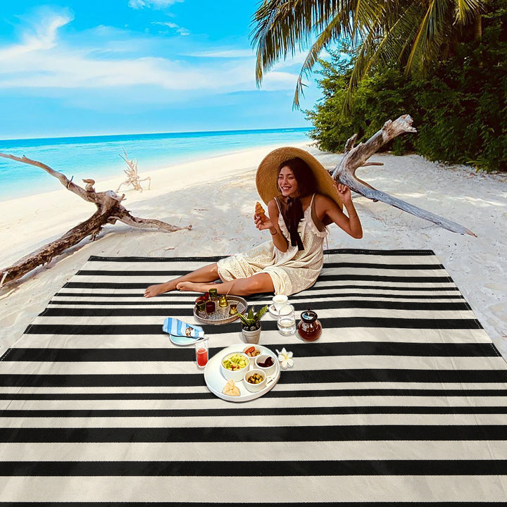 Mandala Design Beach Mat Stornfield