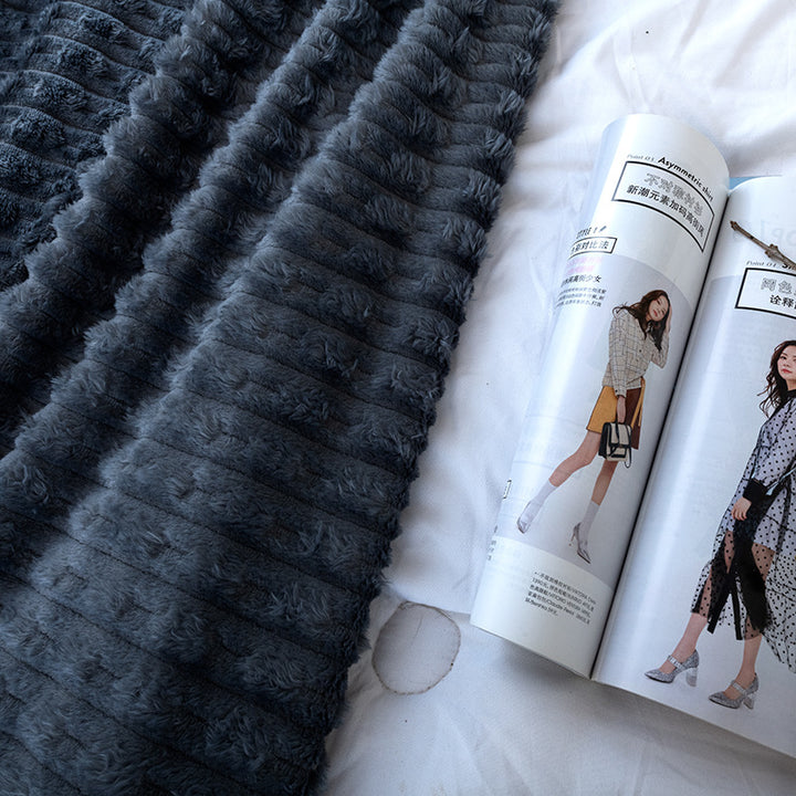 Women's extra warm and luxurious cuddly blanket with textured design Stornfield