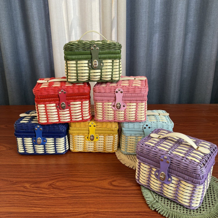 Vintage Picnic Storage Basket Stornfield