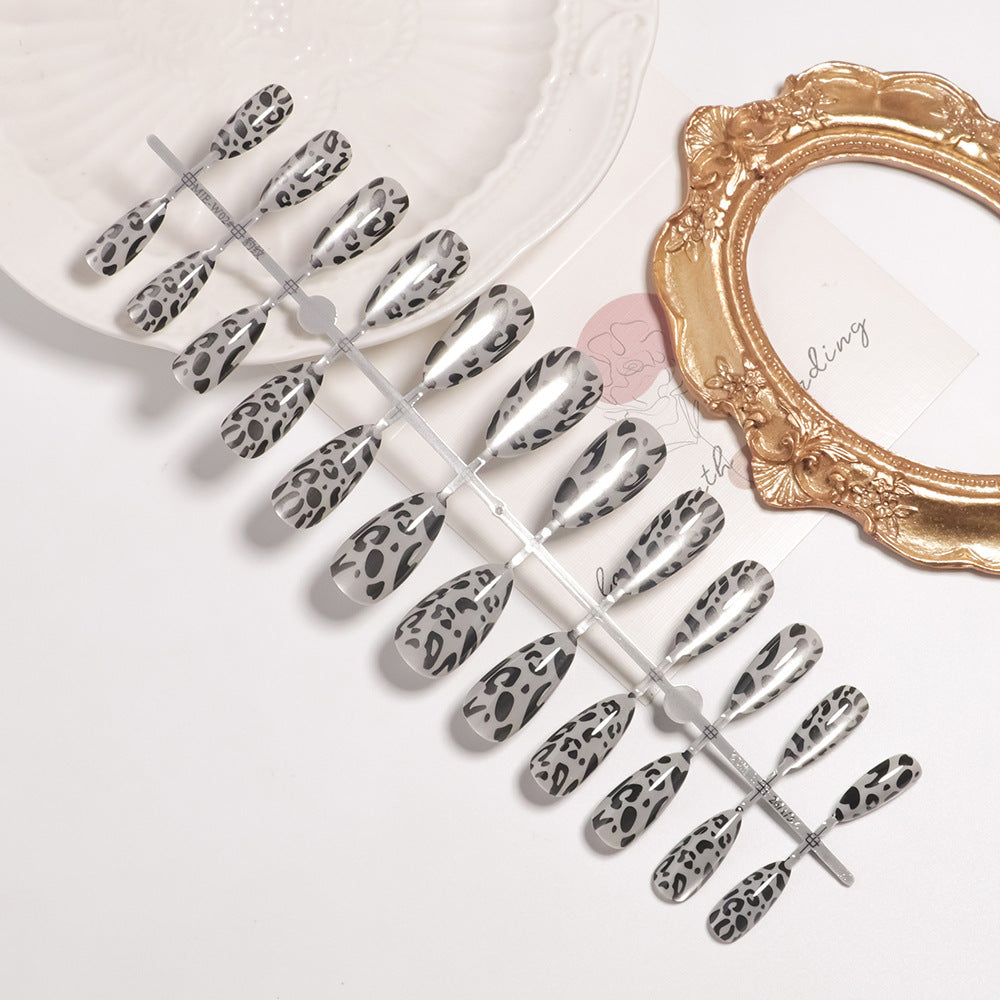 Animal Print Press-On Nail Set Stornfield
