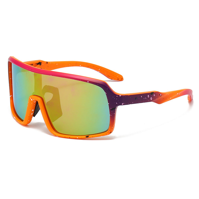 Ladies fashionable sunglasses in a futuristic design with large lenses Stornfield