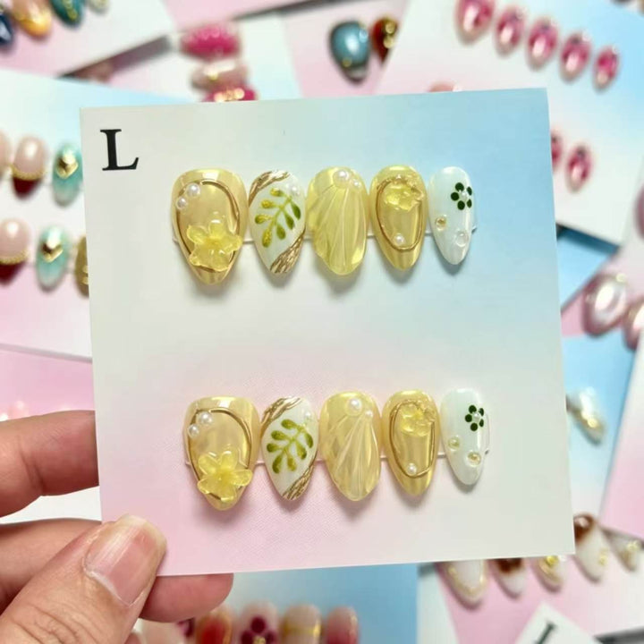 Decorative Press-On Nail Set with Floral and Gem Accents  1791774723