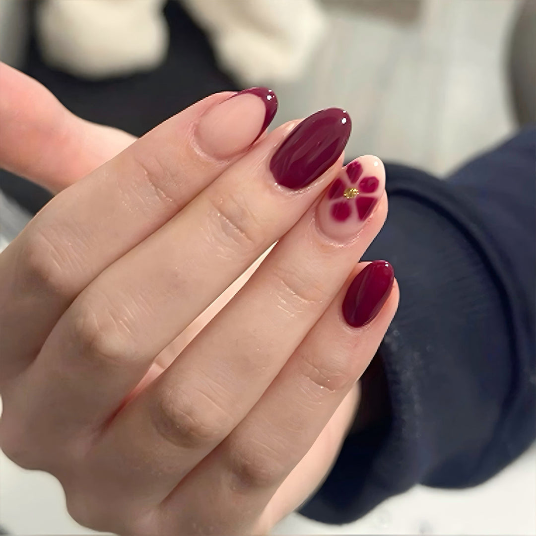 Glamorous nail art with floral accents Stornfield