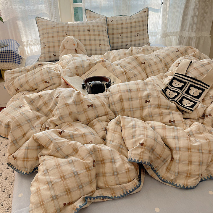 Floral Pattern Quilted Comforter Set