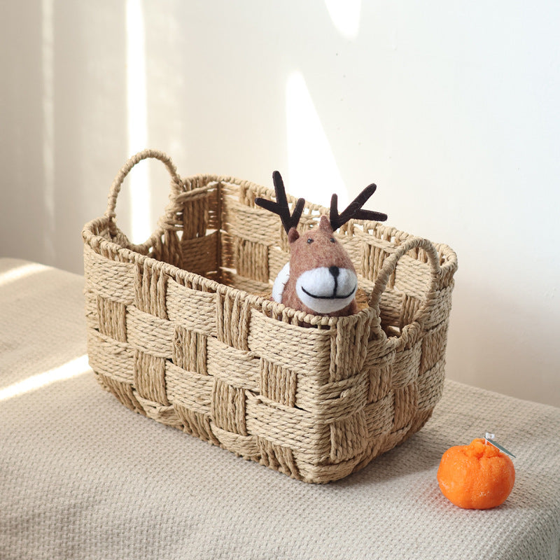 Structured storage basket made of natural material Stornfield