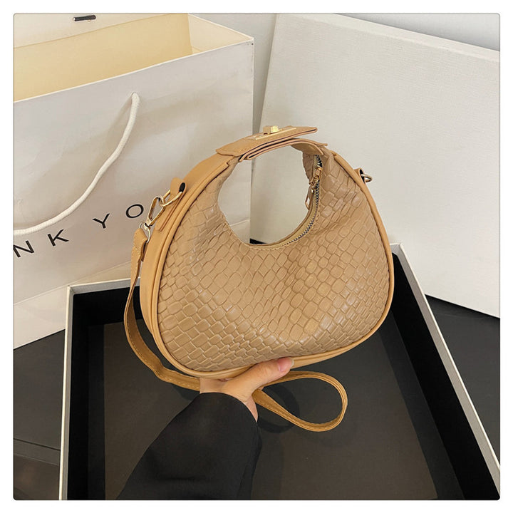 WoTextured Leather Hobo Bag Stornfield