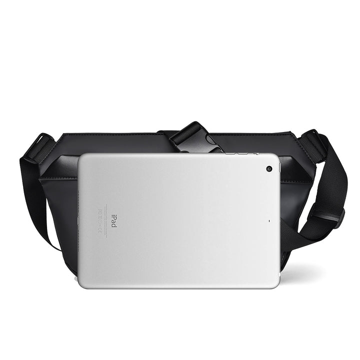 Practical shoulder bag made of waterproof material with an adjustable carrying strap Stornfield