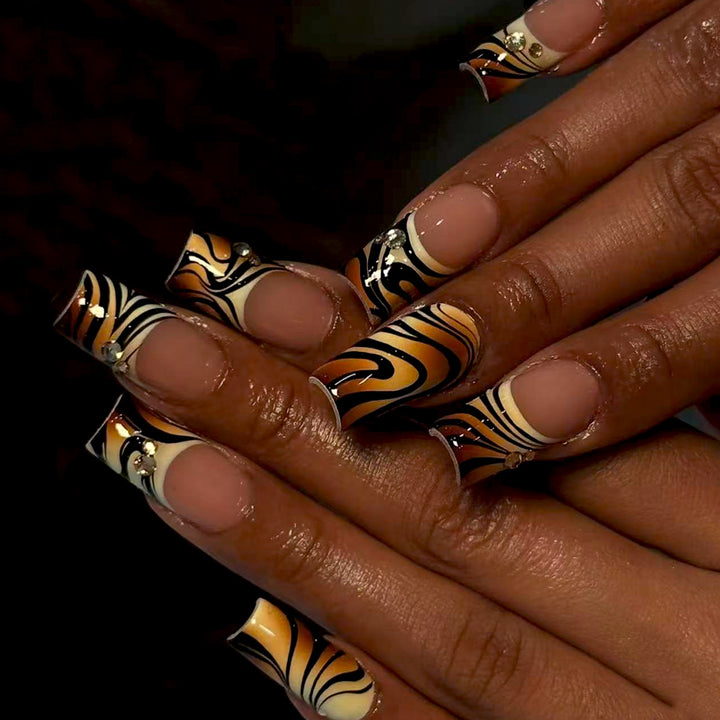 Artificial artificial nails with modern marble pattern Stornfield