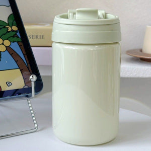 Women's insulated drinking bottle with secure pressure closure and playful animal design Stornfield