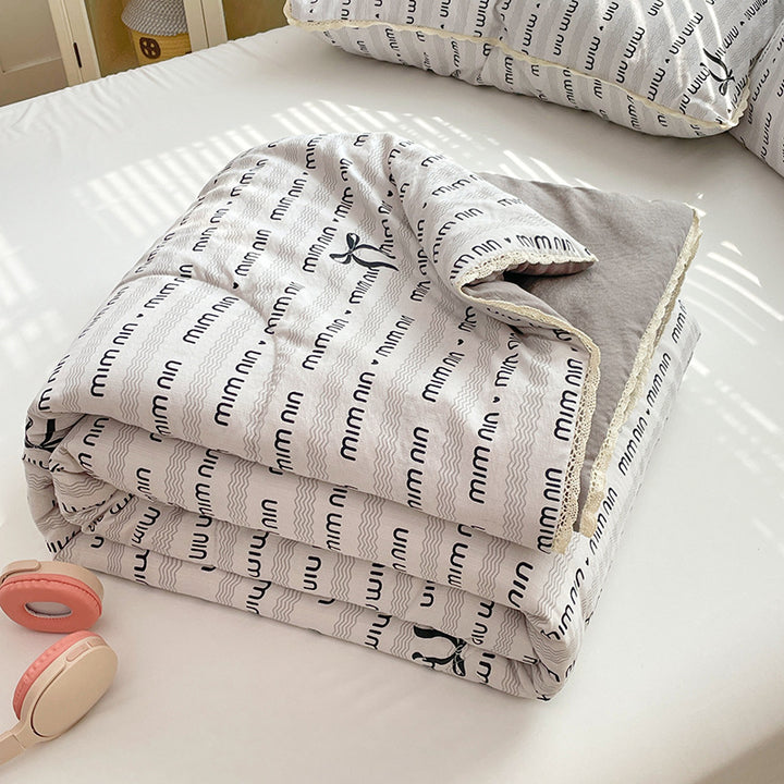 Ladies comfort duvet with delicate floral pattern and high-quality filling Stornfield
