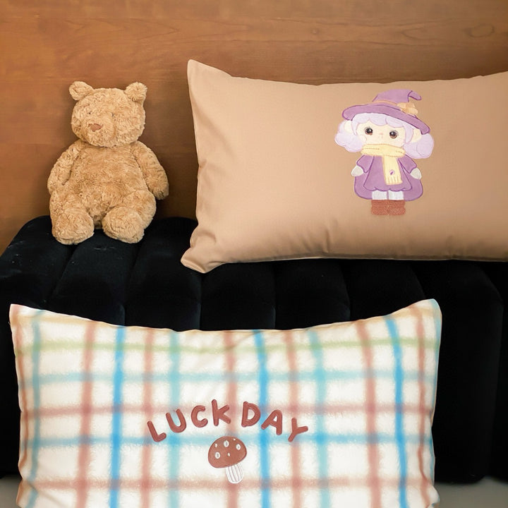 Cartoon Plaid Cotton-Sateen Duvet Cover Set with Character Appliqué & Matching Shams
