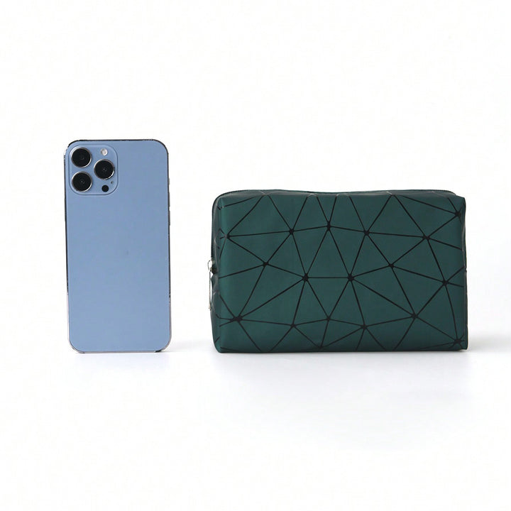 Practical cosmetic bag with 3D structure Stornfield