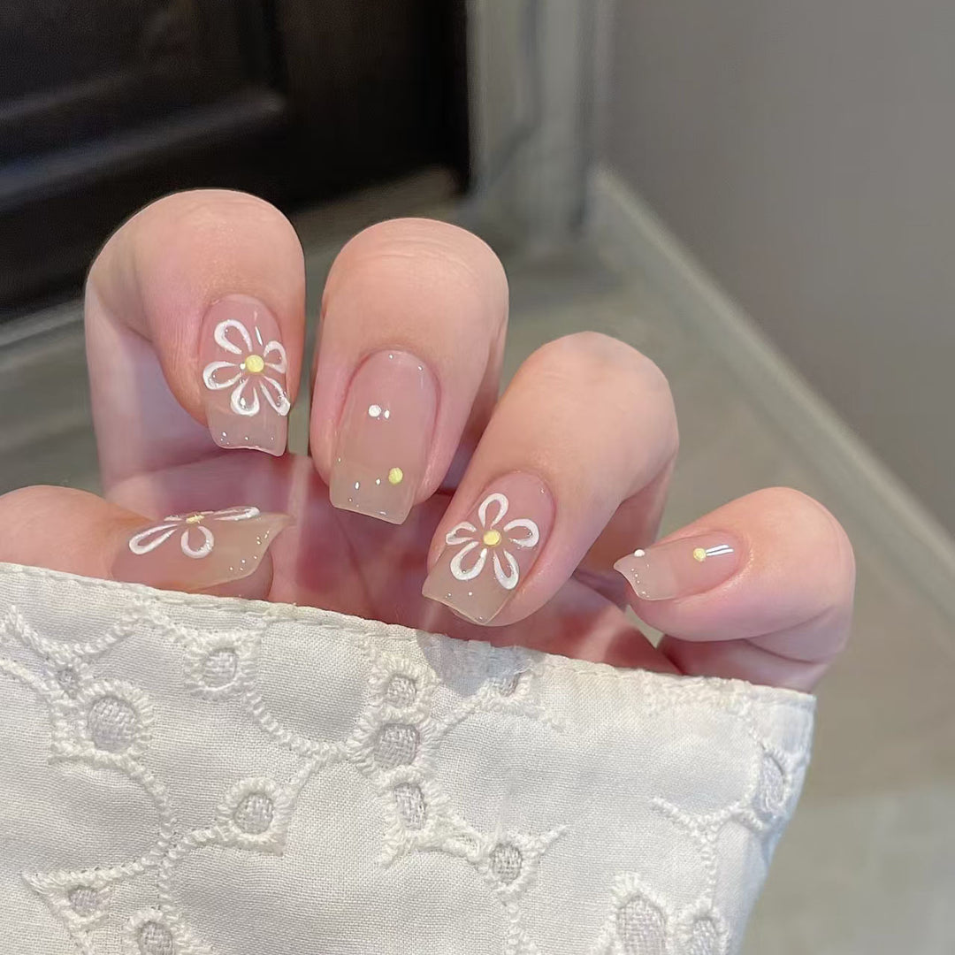 Elegant Floral Nail Art