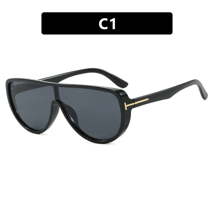 Women's elegant oversized sunglasses with striking design and UV protection Stornfield