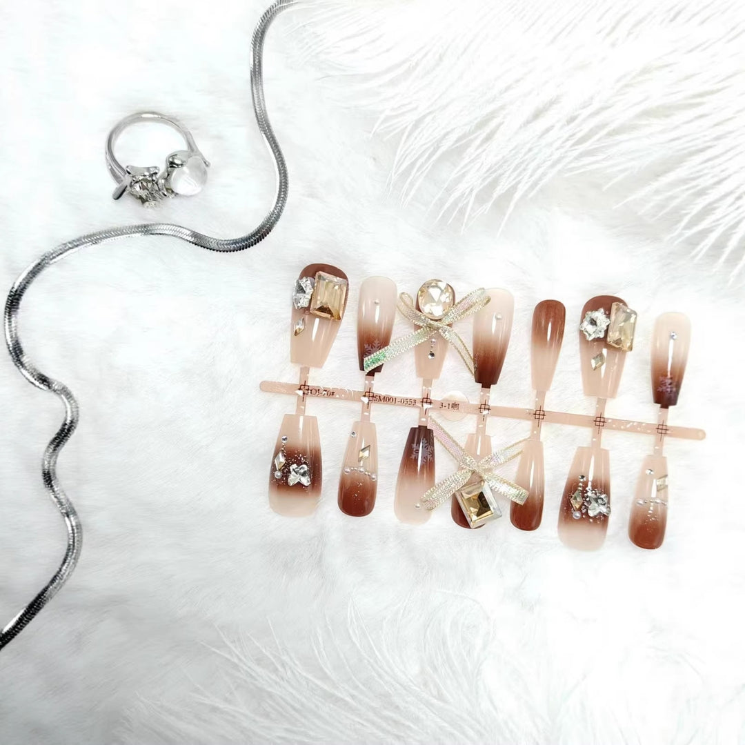 Artificial nails with luxurious design and elegant decorations Stornfield