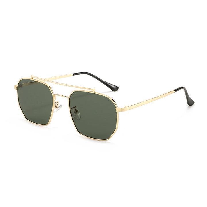 Fashion-Forward Angular Frame Sunglasses Stornfield