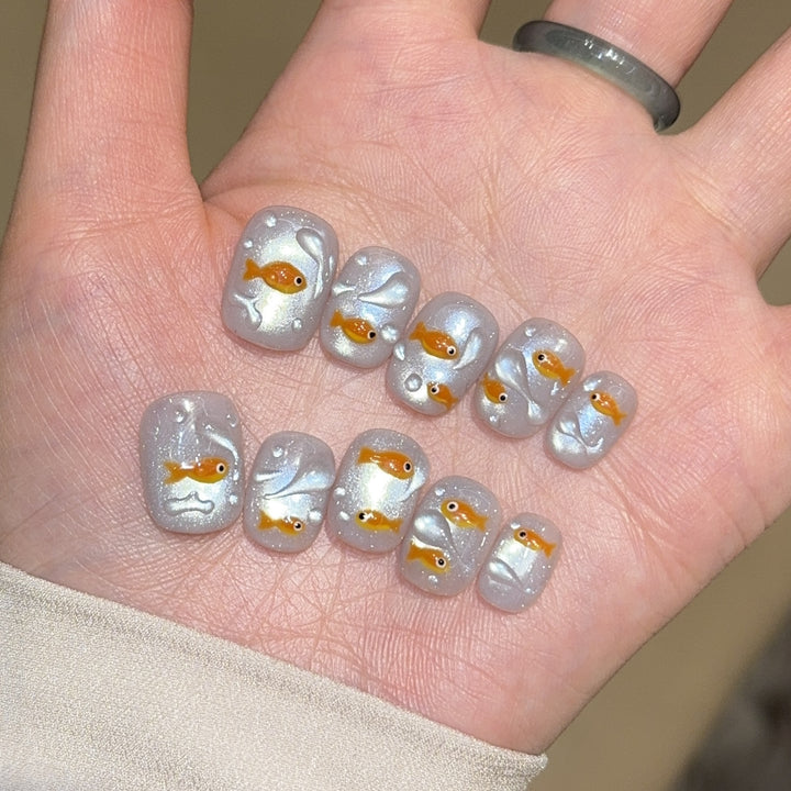 Artificial nails with goldfish design Stornfield