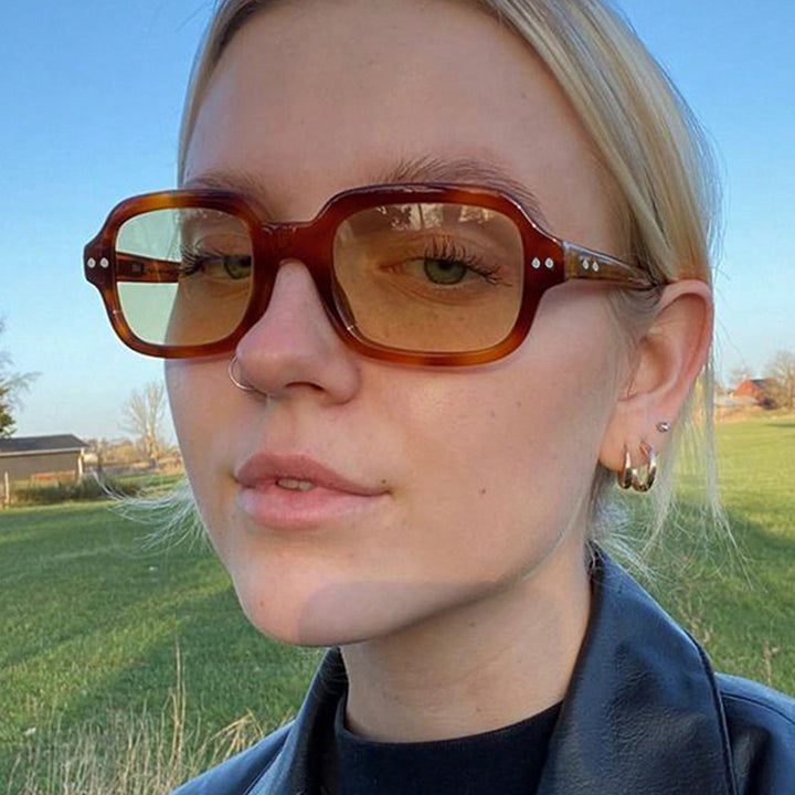 Ladies modern square sunglasses with wide frame and elegant design Stornfield