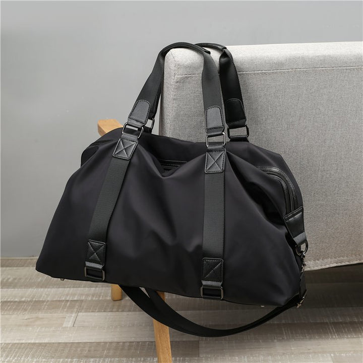 Sporty travel bag with innovative storage solution Stornfield