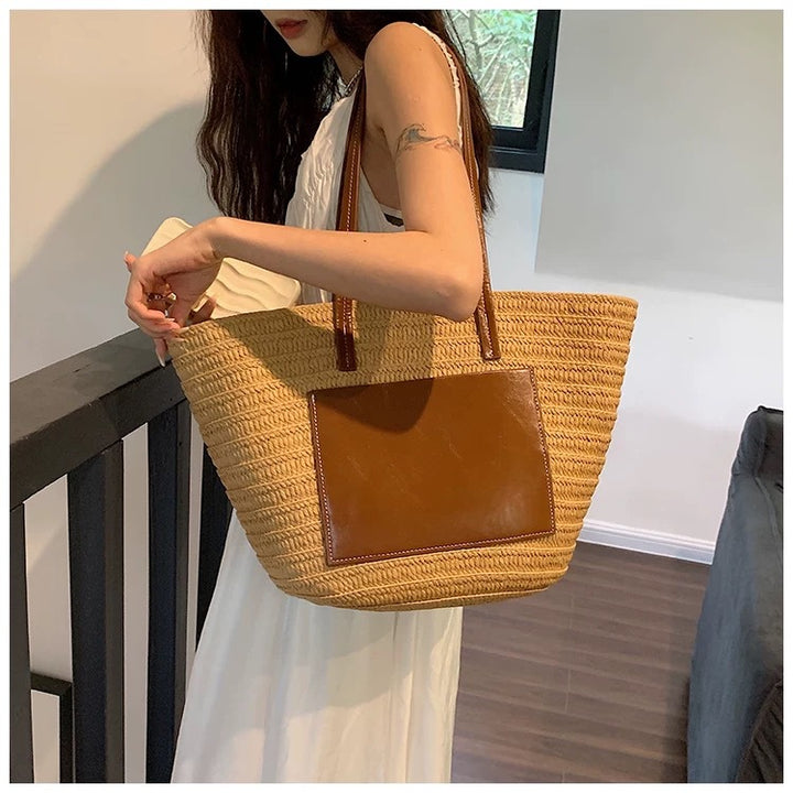 Beach bag with integrated leather pouch Stornfield