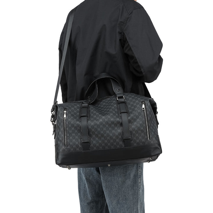 Spacious sports and travel bag with multiple compartments Stornfield