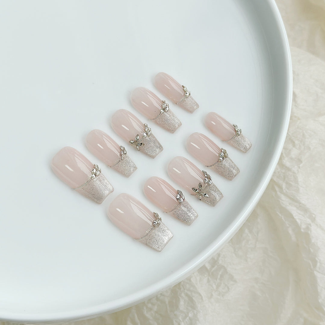 Premium Decorative Press-On Nail Art Set with Rhinestone Accents