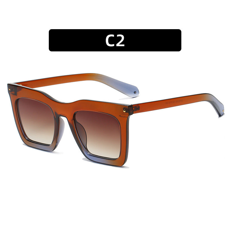 Fashion-Forward Oversized Square Sunglasses  1787664256