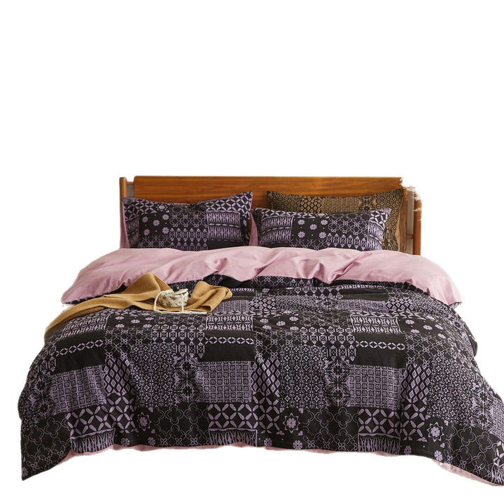 Patchwork bedding set made of cotton blend with reversible function and light quilting