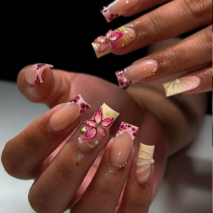 Decorative Floral Embellished Press-On Nails Stornfield