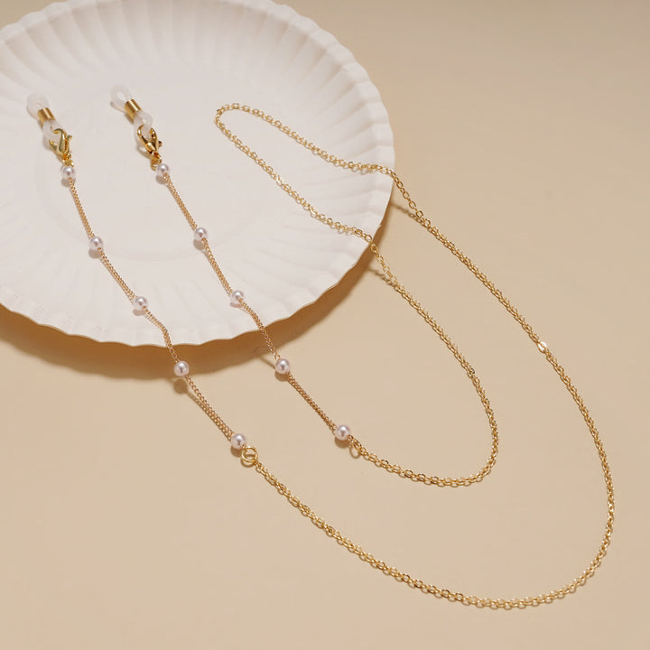 Fashionable Star-Embellished Eyewear Chain Stornfield