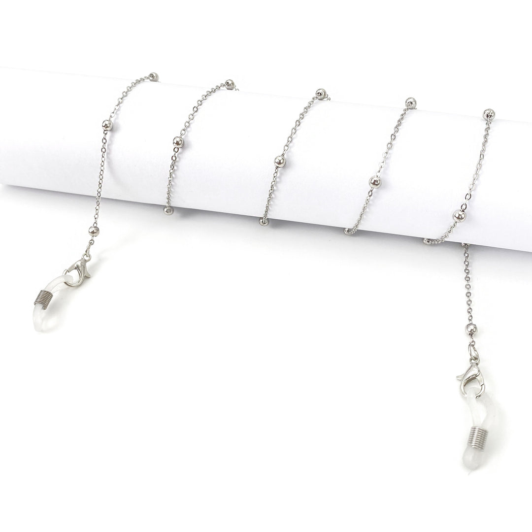 Minimalist Chain Eyewear Holder Stornfield