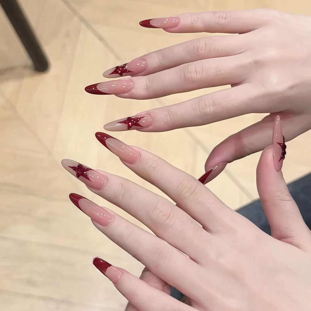Fake nails with glitter star design Stornfield